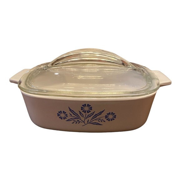 Vintage Corningware casserole dish with lid Cornflower blue 1 quart EUC - Picture 2 of 6